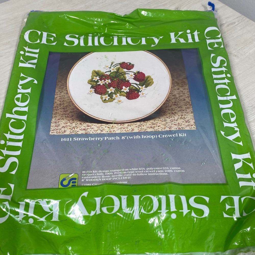 NEW Creative Expressions 1611 Strawberry Patch Crewel Kit Vintage 8" Hoop Art